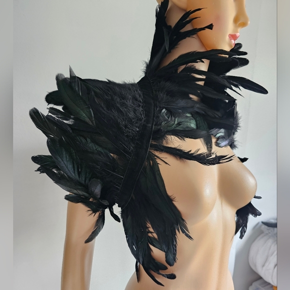 Gothic Feather Shrug Shawl Shoulder Wrap Cape Victorian Collar - Picture 7 of 10